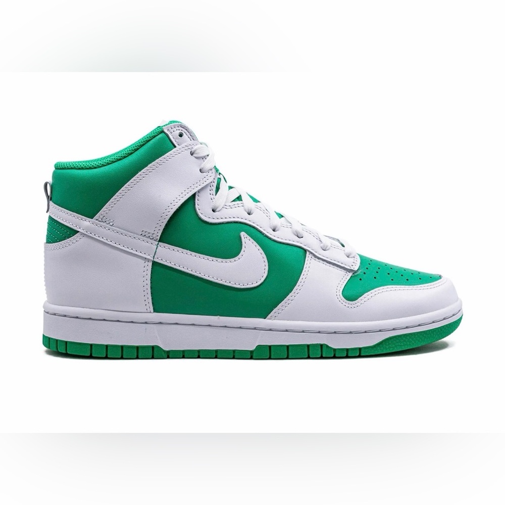 Nike Dunk Sneakers - White and Green